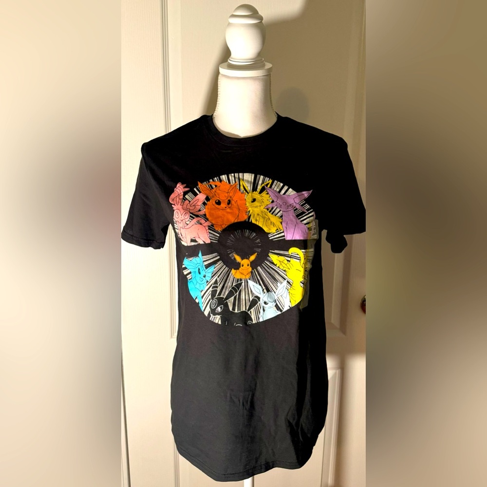 Pokemon Short Sleeve T-Shirt / Black Men size Small